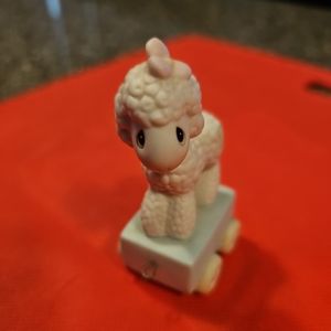 Precious Moments Happy Birthday Little Lamb Collectible Figure 1985